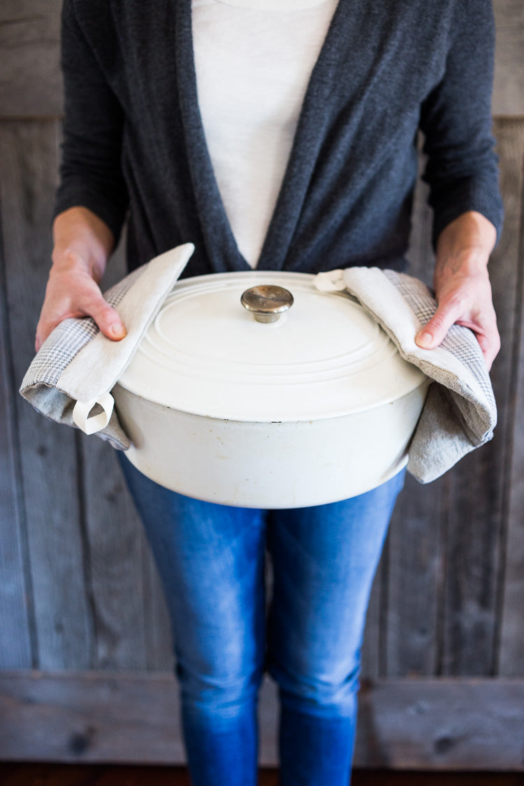Beautiful linen pot holders are hand made with 100% linen, filled with cotton batting.
