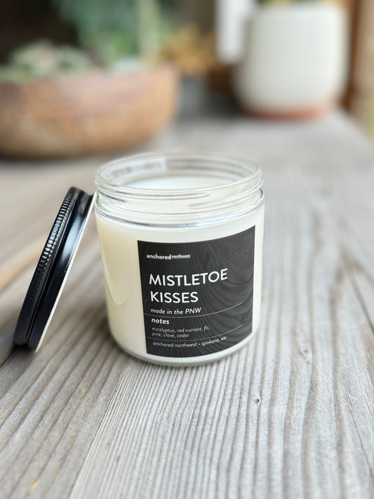 Soy candle with wood wick