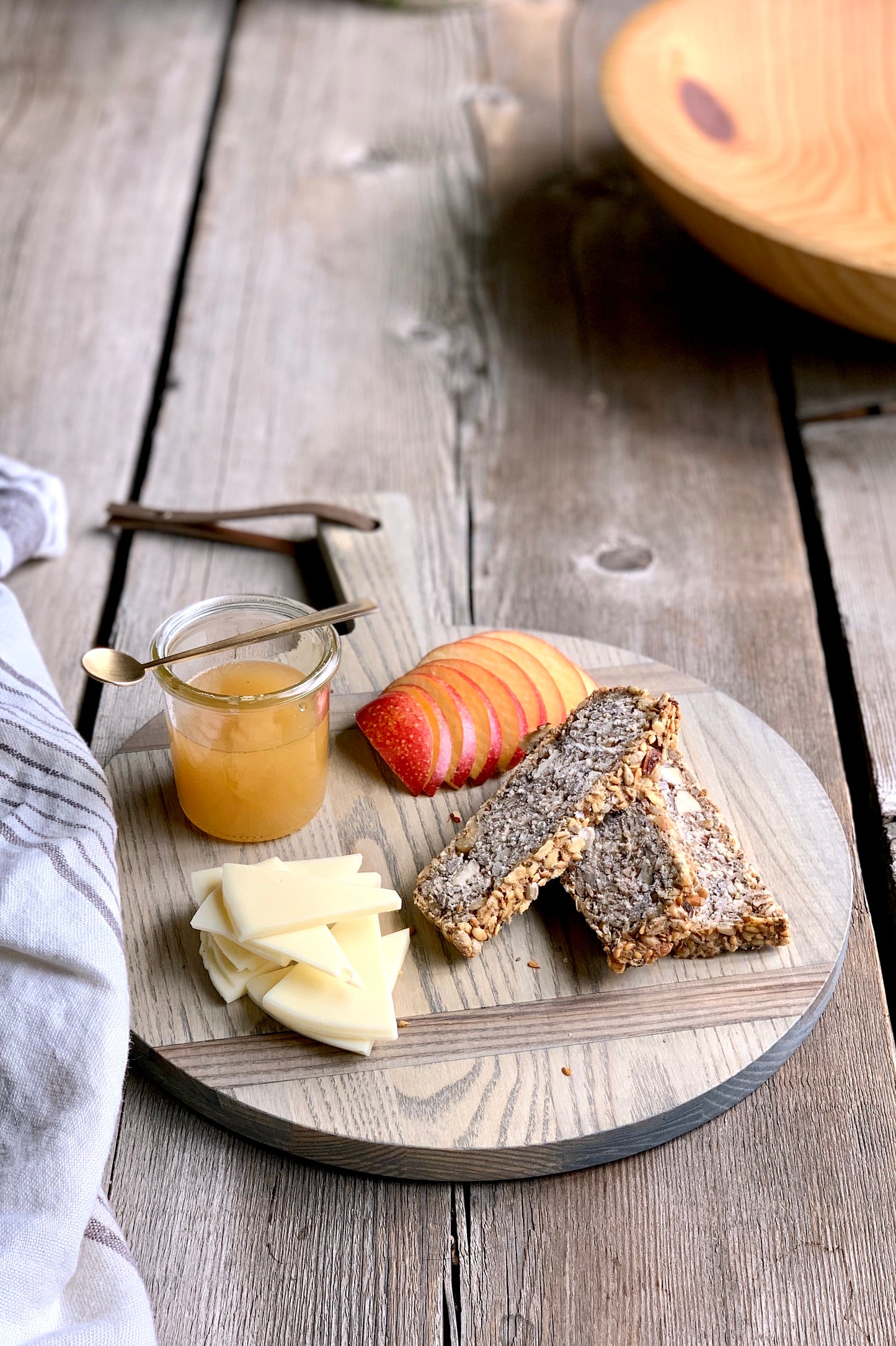 Round Serving Board, JK Adams #roundcuttingboard
