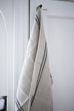 Load image into Gallery viewer, linen tea towel | www.bowlandpitcher.com
