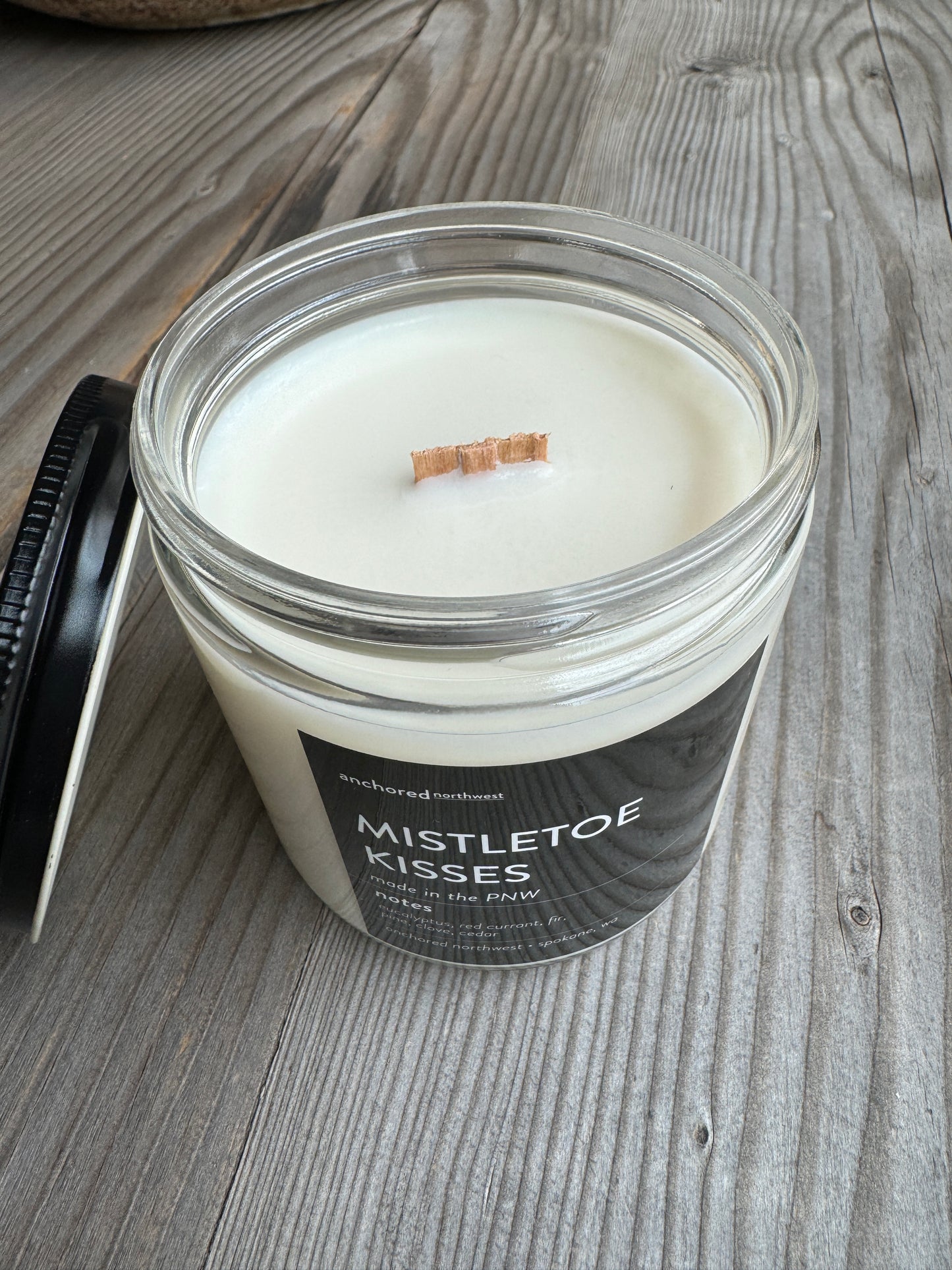 soy candle with wood wick