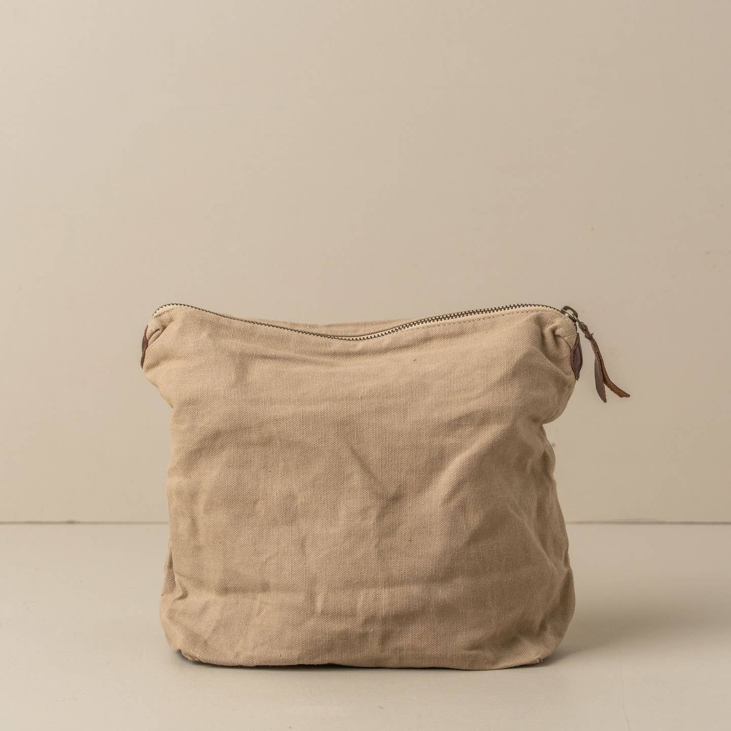 toiletry bag, canvas, cotton, zipper