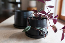 Load image into Gallery viewer, porcelain plant pot, black pot, pottery, #planters

