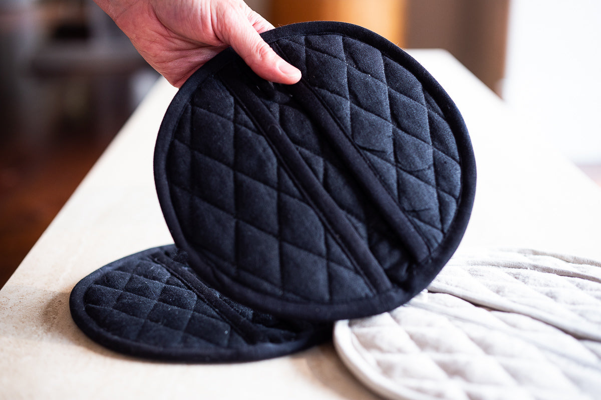 kitchen mitts | oven mitts | round oven mitts | #ovenmitts