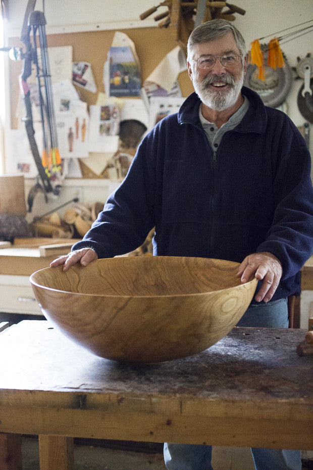 Siberian Elm Bowl | www.bowlandpitcher.com