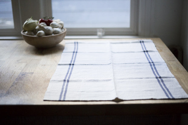 linen tea towel | www.bowlandpitcher.com