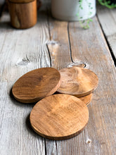 Load image into Gallery viewer, Wood coasters | Teak Wood coasters| www.bowlandpitcher.com
