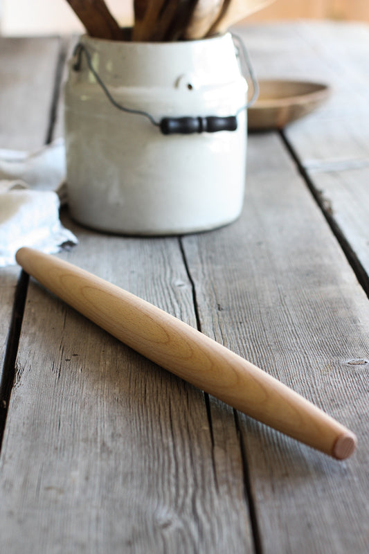 lightweight French rolling pins offer increased maneuverability and controlled pressure. #rollingpin